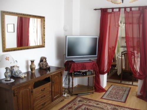 티바트 Madam Svetlana B&B 외부 사진