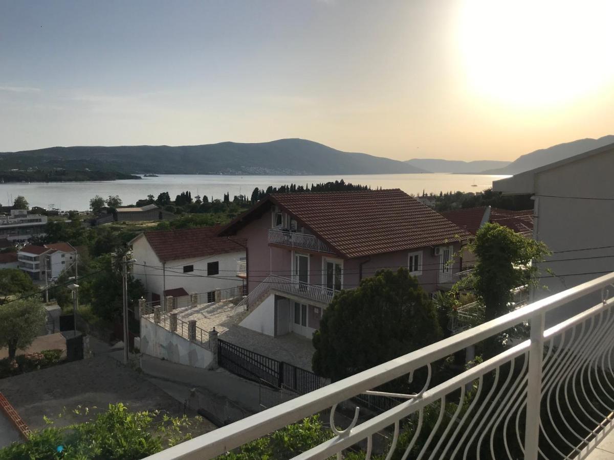 티바트 Madam Svetlana B&B 외부 사진