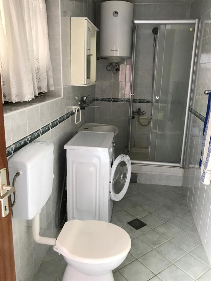 티바트 Madam Svetlana B&B 외부 사진